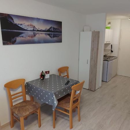 Apartment Homburg Uni-Naehe Exteriör bild