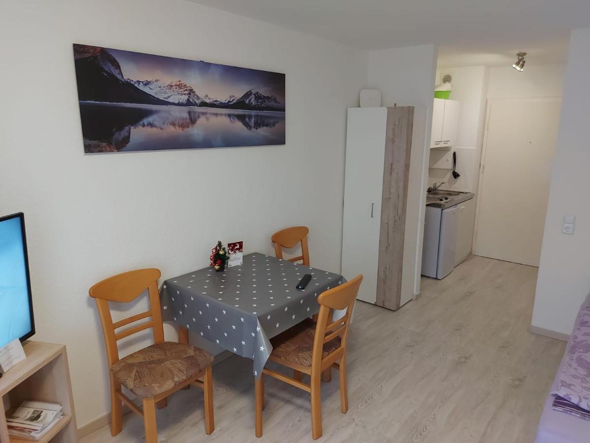 Apartment Homburg Uni-Naehe Exteriör bild