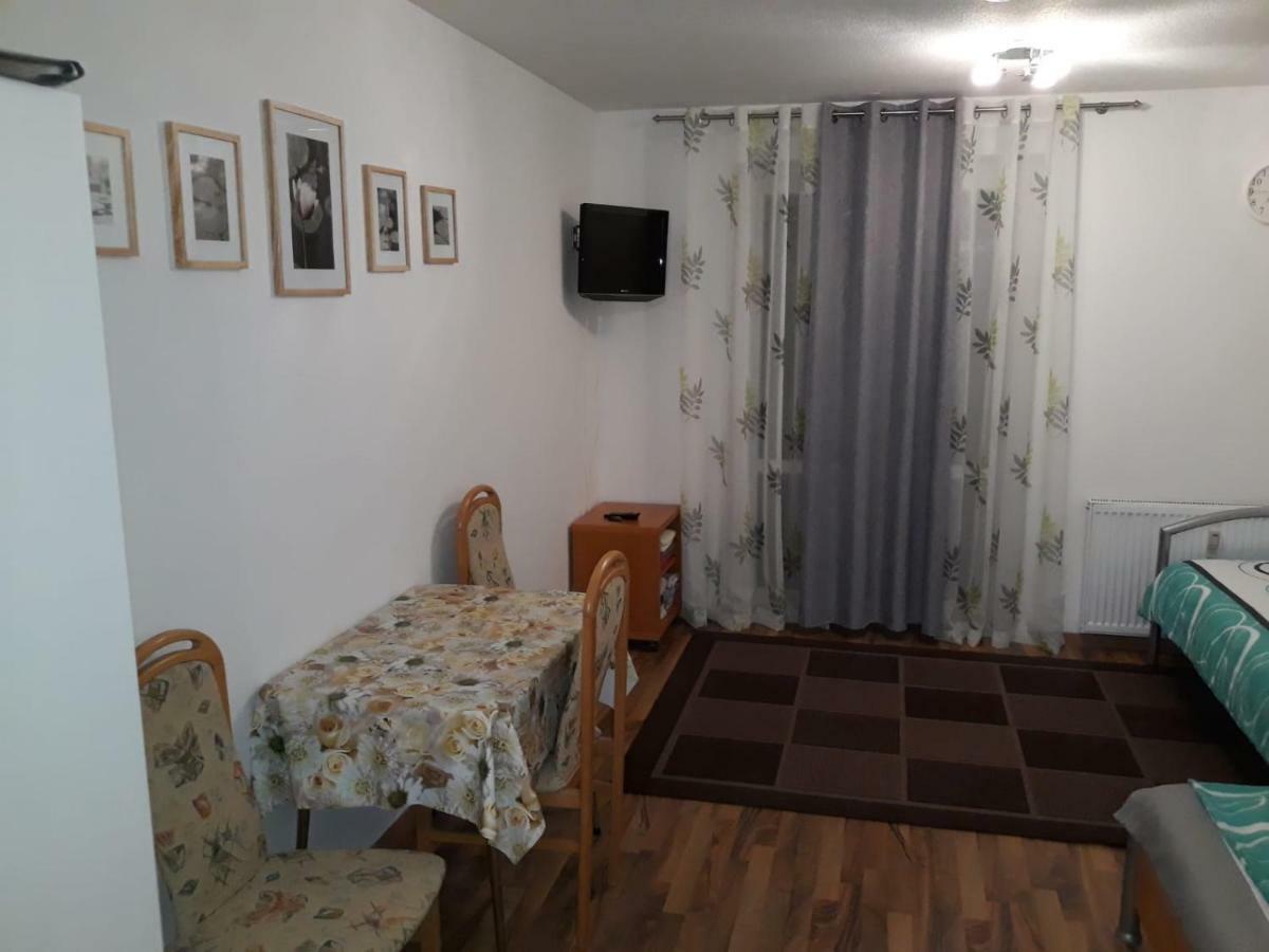 Apartment Homburg Uni-Naehe Exteriör bild